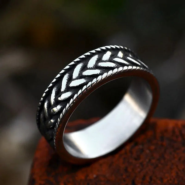 ULIKING JEWELRY RINGS Vintage Twist Style Stainless Steel Men Ring 01